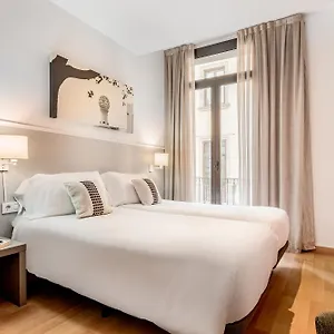Aspasios Plaza Real Appartamento
